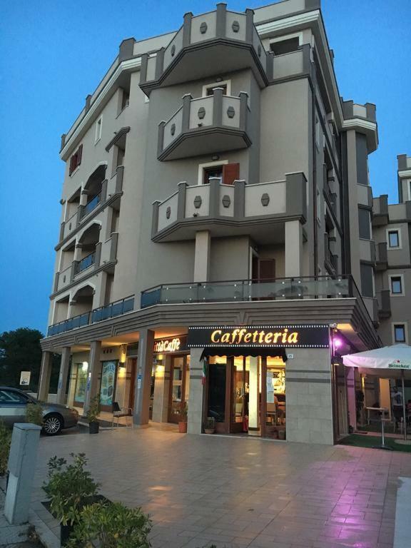 Apartamento Il Castello Olbia Exterior foto